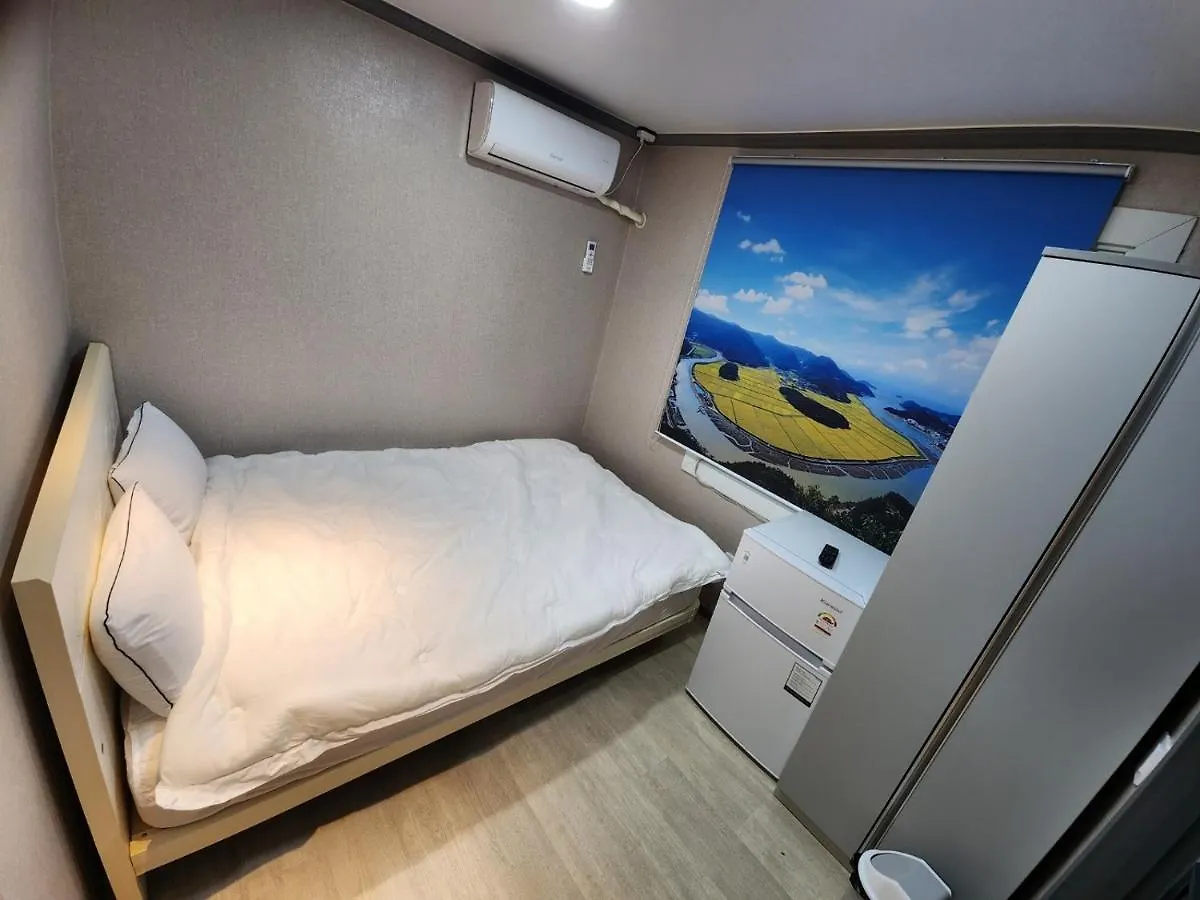 Ara Guesthouse Busan South Korea
