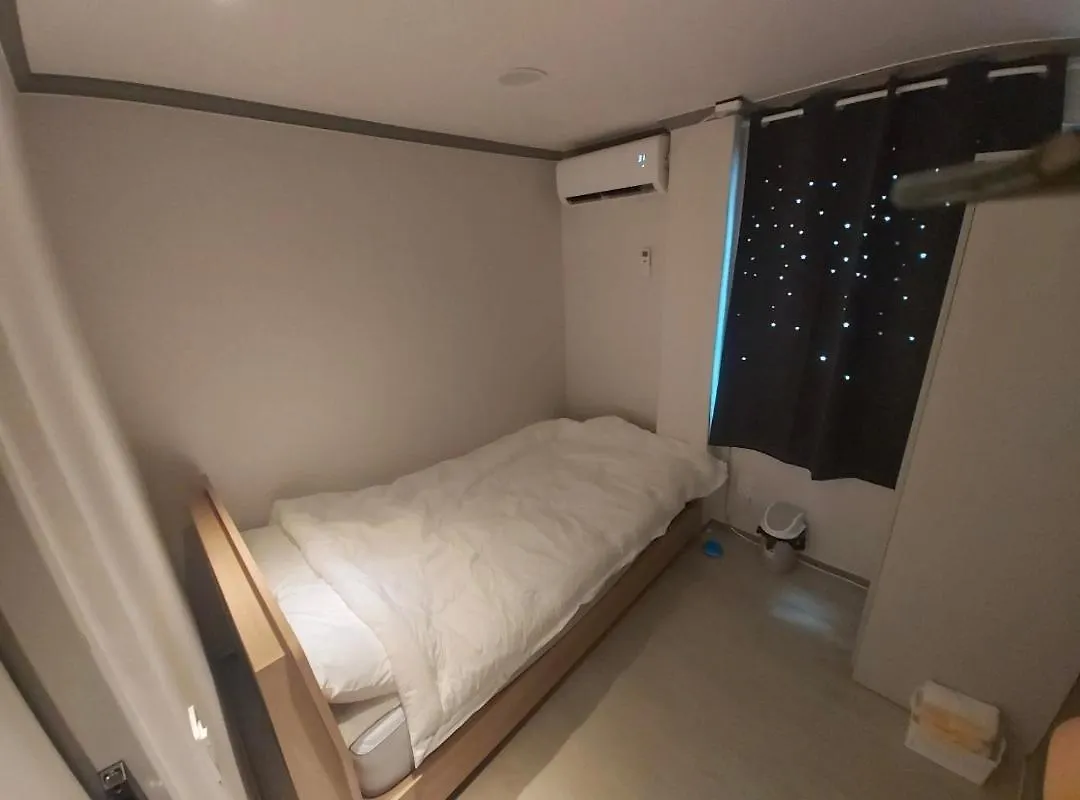 Ara Guesthouse Busan